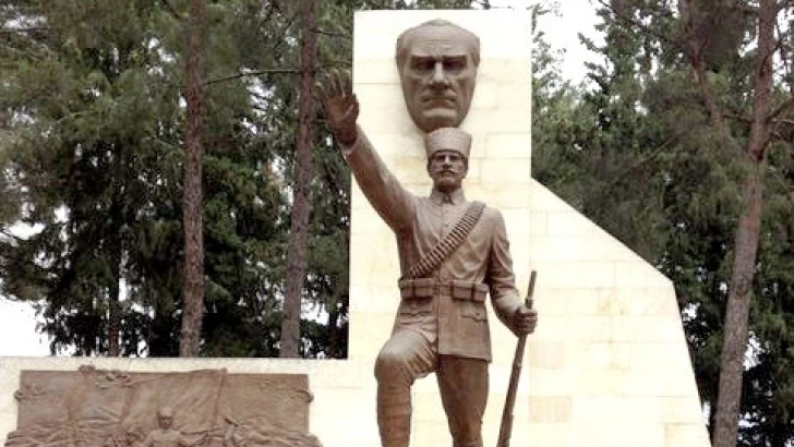 ŞAHİN BEY KİMDİR?