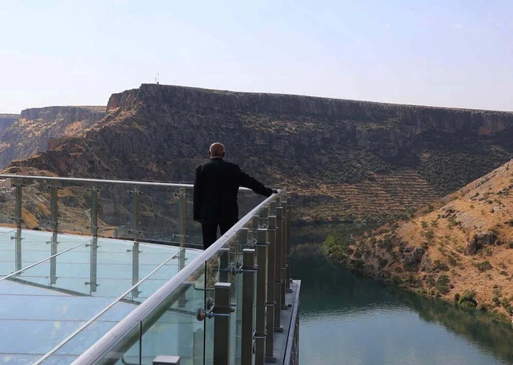 Gaziantep'te 150 metre yükseklikteki cam teras ziyaretçilere açıldı