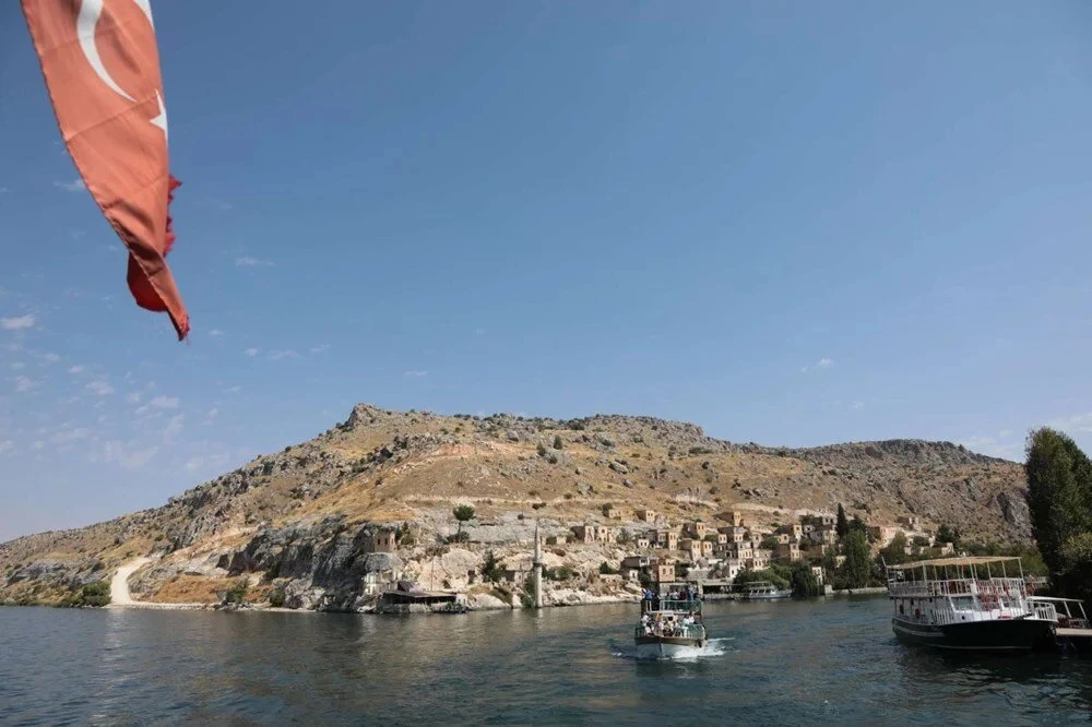 Gaziantep'te 150 metre yükseklikteki cam teras ziyaretçilere açıldı