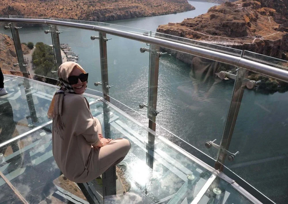 Gaziantep'te 150 metre yükseklikteki cam teras ziyaretçilere açıldı