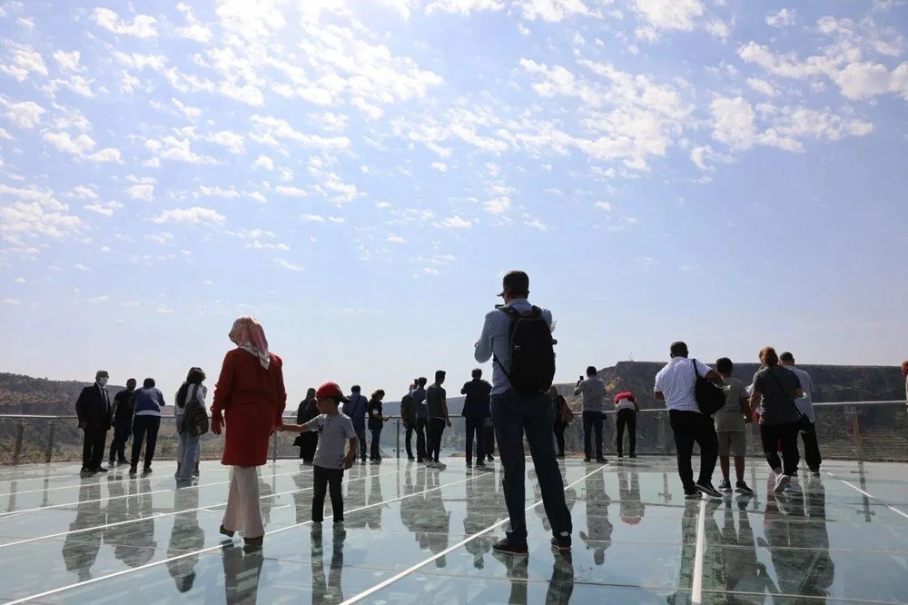 Gaziantep'te 150 metre yükseklikteki cam teras ziyaretçilere açıldı