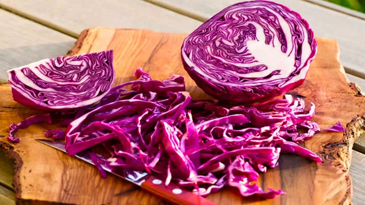 Bin çeşit gıda arasından seçildiler! İşte en besleyici gıdalar...