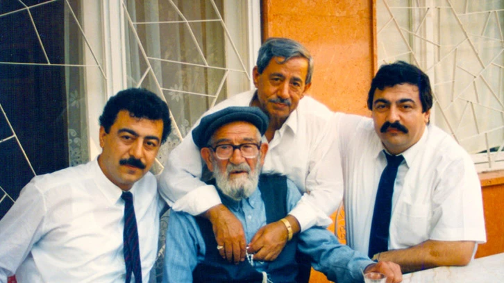 ABDULKADİR KONUKOĞLU, BAŞARI ÖYKÜSÜNÜ ANLATIYOR