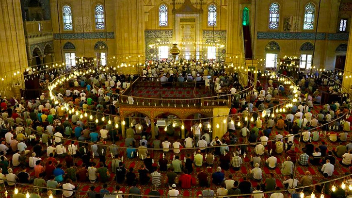 Üç aylar ne zaman başlayacak? Regaip kandili ne zaman? İşte 2022 Dini Günler Takvimi