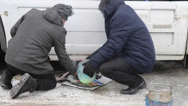 Türkiye'nin buz tutan illeri! -26 dereceyi gördü...