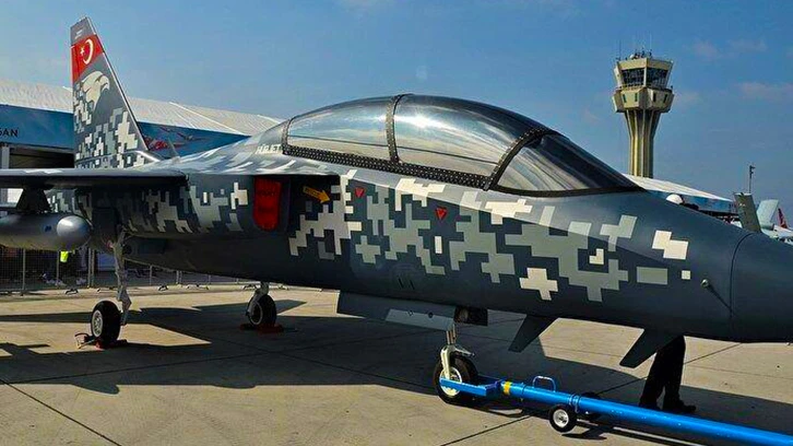 Türkiyenin ilk yerli jeti 'HÜRJET'in üretimine başlandı!