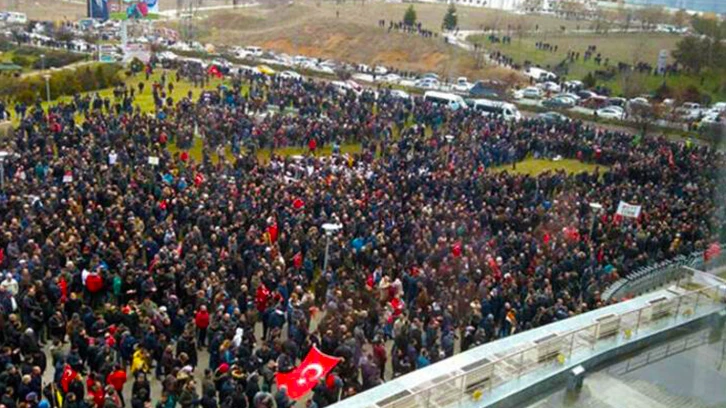 Emeklilikte yaşa takılanlar:EYT ne zaman çıkacak, bu yıl çıkıyor mu? Son durum nedir?