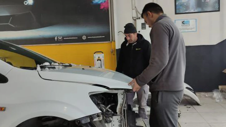 Kar kazaları artırdı, kaportacılarda araç koyacak yer kalmadı