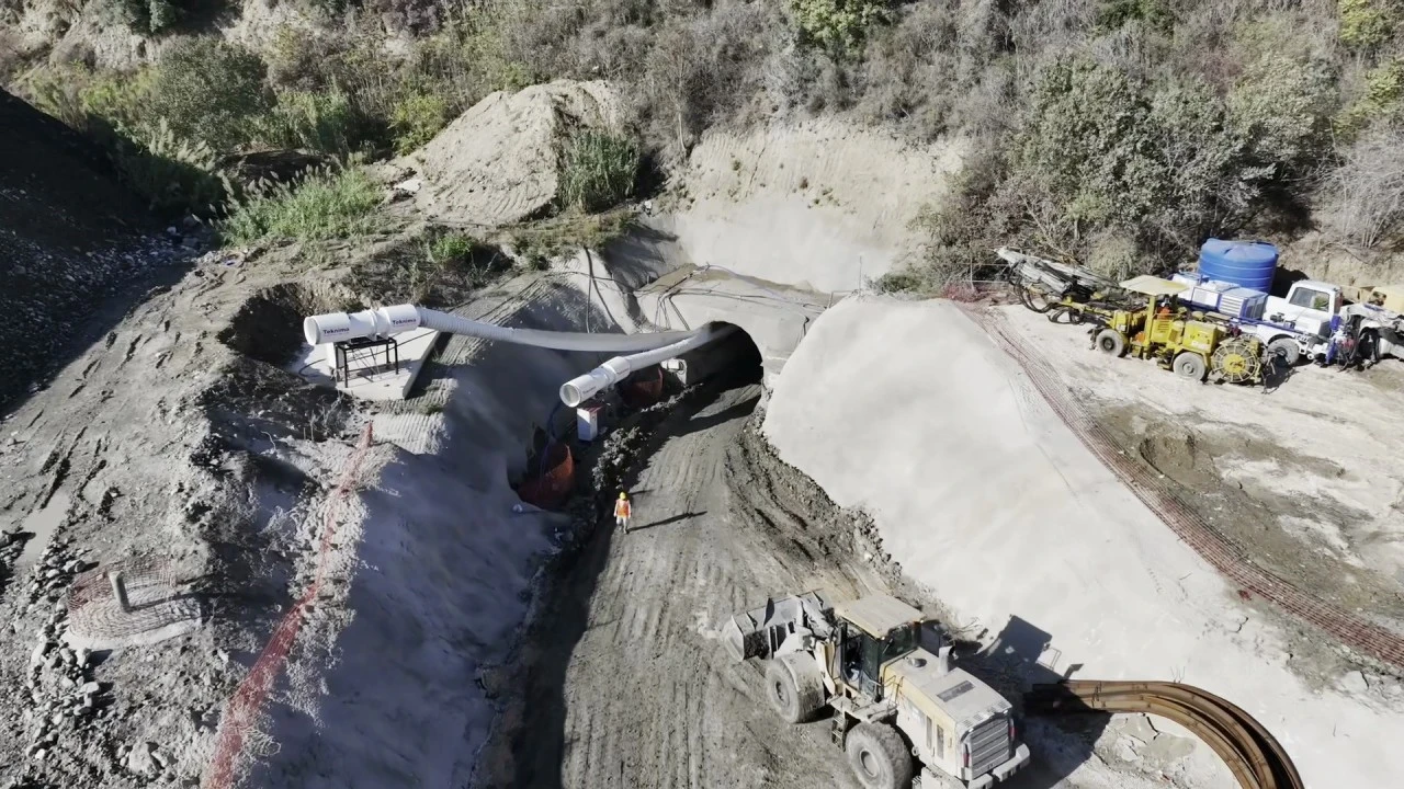 11 bin 200 metre uzunluğa ve 20 metre derinliğe sahip atık su tüneli Türkiye'nin en büyüğü olacak