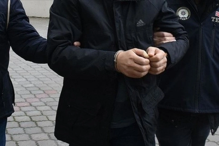 12 yıl hapis cezasıyla aranan HDP'nin eski İstanbul eşbaşkanı yakalandı