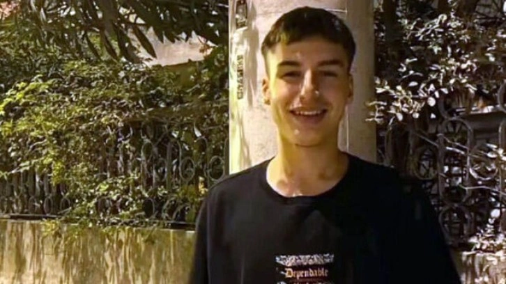 15 yaşındaki çocuk okul bahçesinde ölü bulundu