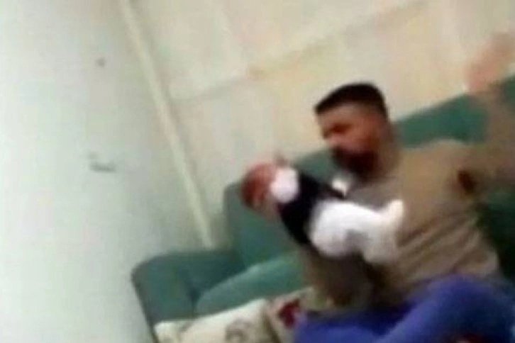 2 aylık bebeğini öldüresiye döven cani baba: 