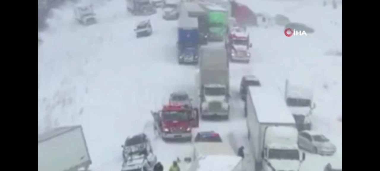 ABD'de 100 ara&ccedil;lık zincirleme kaza