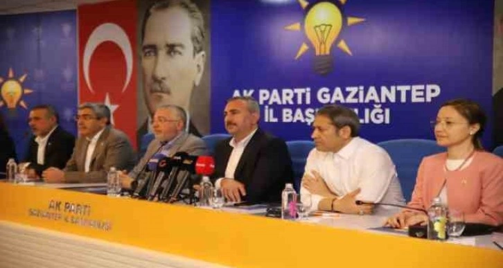 Abdulhamit Gül’den Kılıçdaroğlu’na anket cevabı