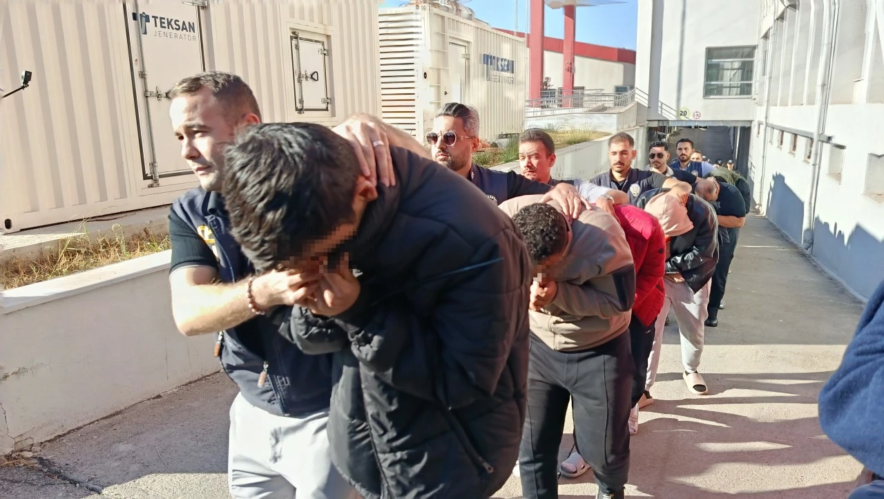 150 milyonluk yasadışı bahsi yöneten şebeke çökertildi: 18 tutuklama