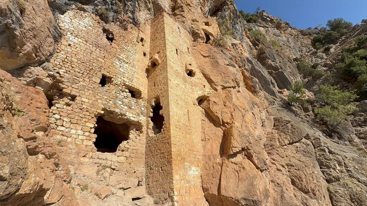Adana'nın Sümela'sı 'Sin Manastırı' turizme kazandırılmayı bekliyor