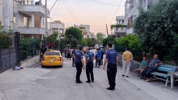 Adana'da cinnet getiren koca dehşet saçtı: 1 ölü, 3 yaralı