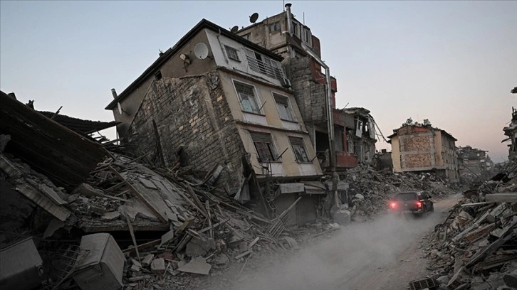 AFAD: Kahramanmaraş merkezli depremlerin ardından 9 bin 470 artçı sarsıntı kaydedildi