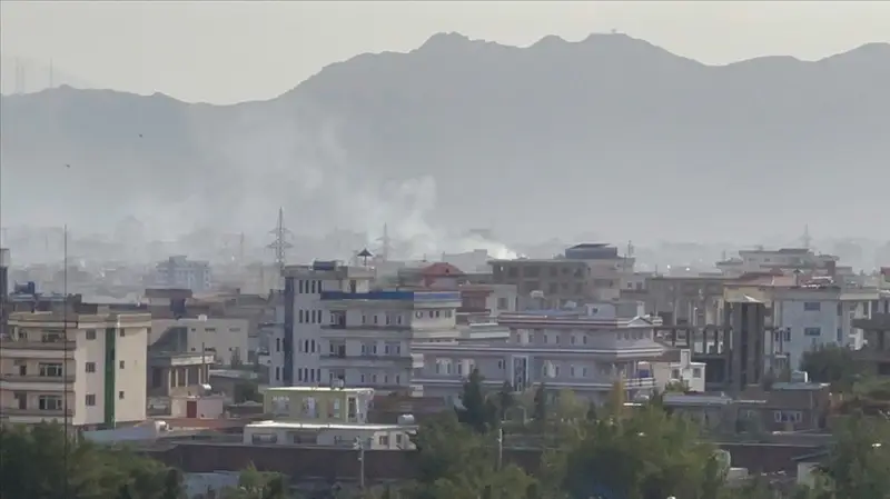 Afganistan'ın başkenti Kabil'de havalimanı yakınında şiddetli patlama meydana geldi