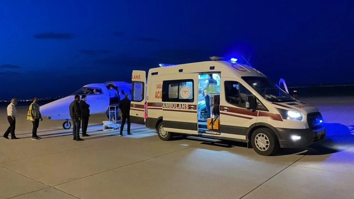 Ağrı’da başından vurulan genç ambulans uçakla Ankara'ya gönderildi