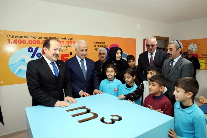 Akdeniz Belediyesi "Yaparak ve Yaşayarak Öğrenme Merkezi" açıldı