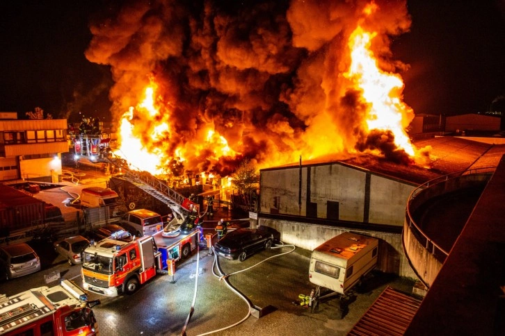 Almanya’da Türk vatandaşa ait işyerinde yangın