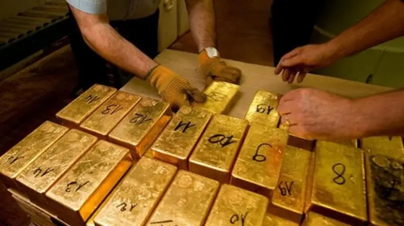 Altının kilogramı 484 bin 400 liraya geriledi