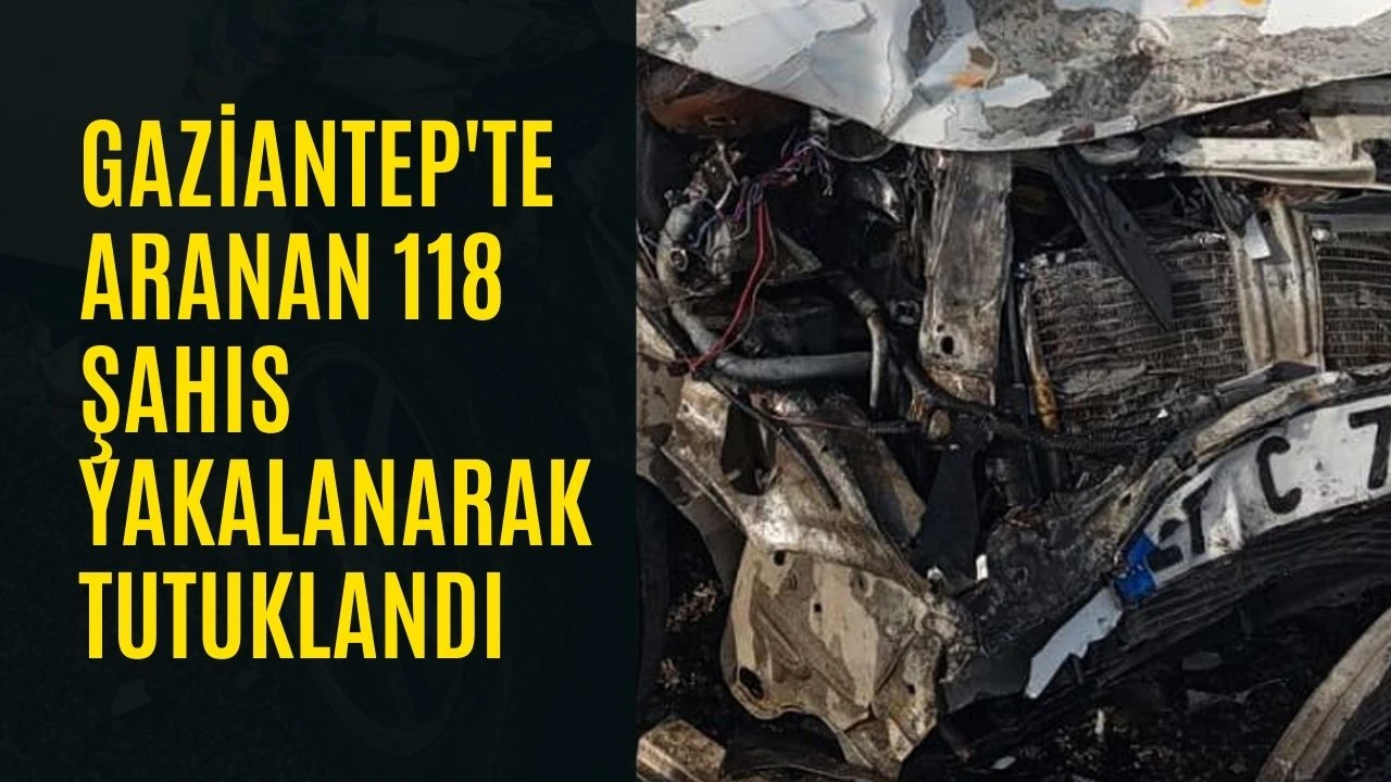 Araban'da otomobil ile kamyonet &ccedil;arpıştı: 2 yaralı