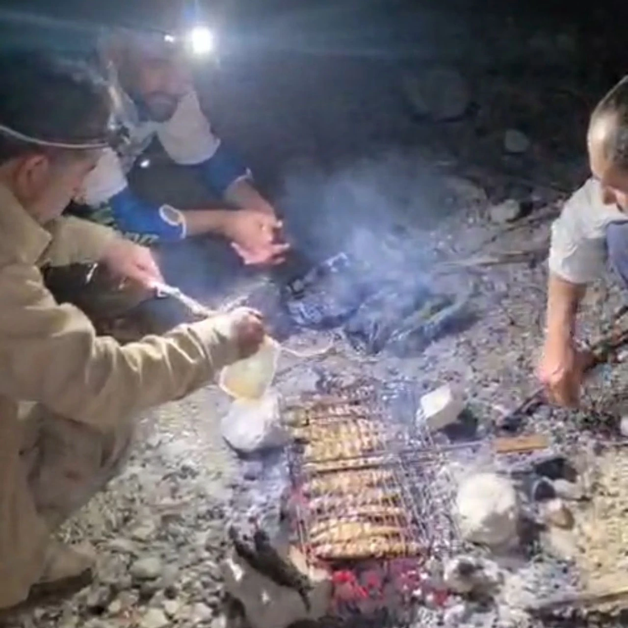 Arabanlı Sportif Olta Balıkçılığı Sevdalıları balık avı keyfi yaşıyor