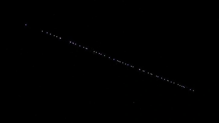 Araştırma: SpaceX'in Starlink uyduları "istenmeyen" elektromanyetik radyasyon yayıyor