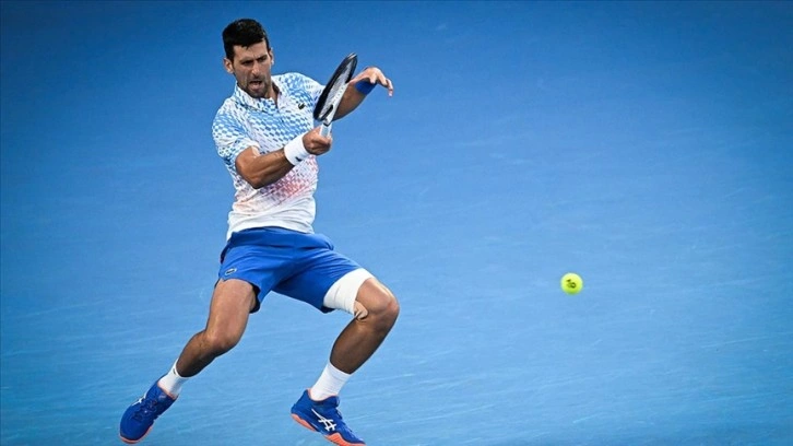 Avustralya Açık'ta Djokovic zorlanmadan yarı finale çıktı