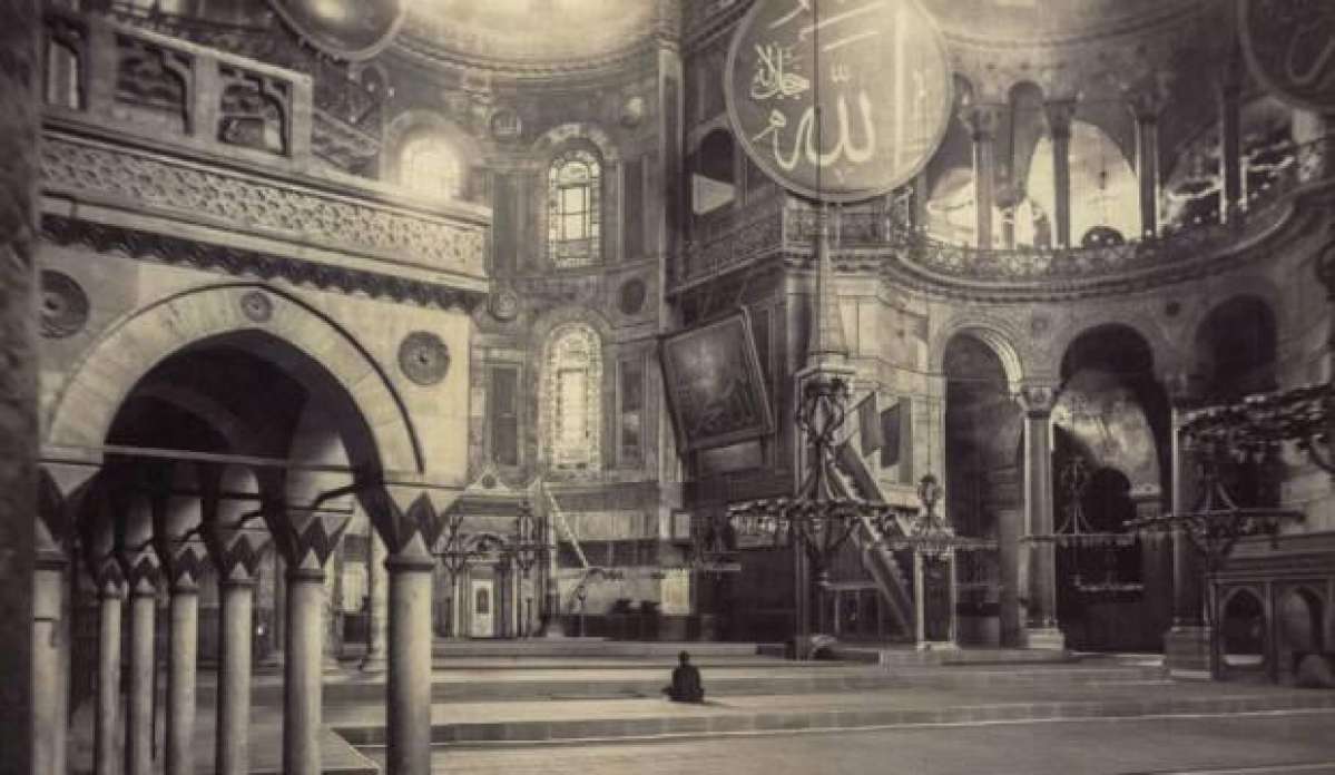 Ayasofya Ekseninde Sülemaniye Camii’nin İstikameti
