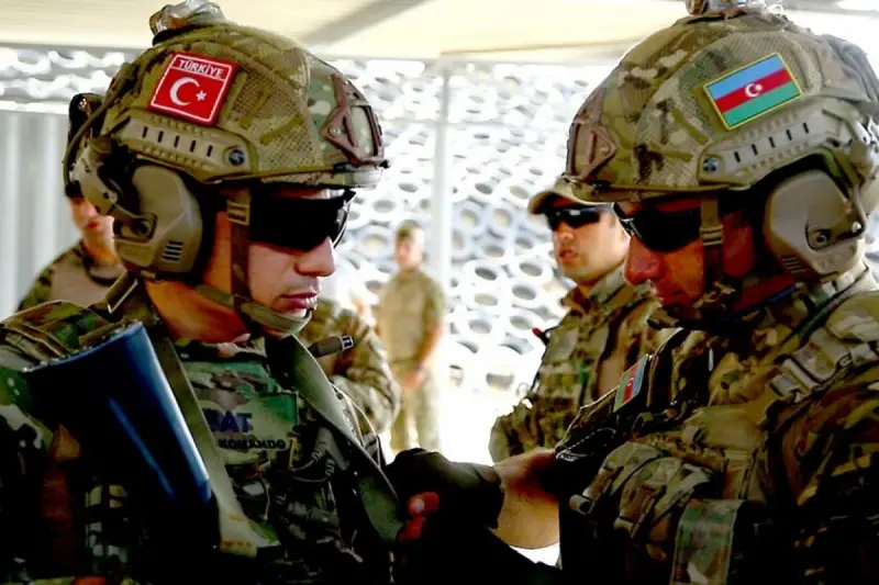 Azerbaycan ve Türkiye’den Bakü’de ortak askeri tatbikat