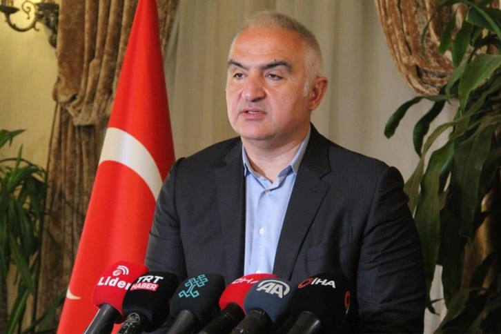 Bakan Ersoy: '2022'de Antalya'yı daha yoğun bir sezon bekliyor'