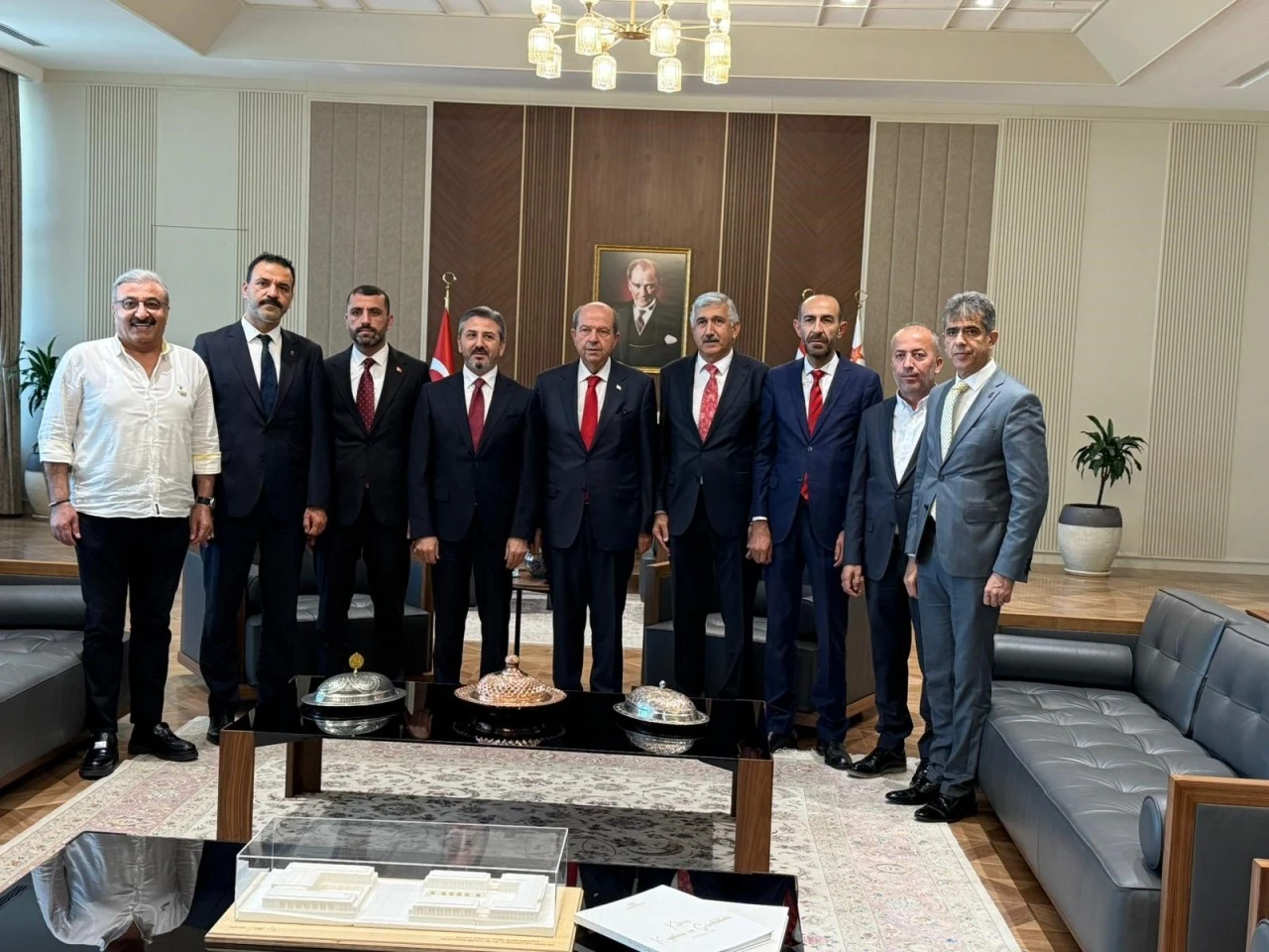 Başkan Hallaç'tan KKTC Cumhurbaşkanı Ersin Tatar'a ziyaret