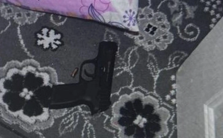 Baskın yapan polislere ateş a&ccedil;arak kendisini yaralayan şahıs yakalandı