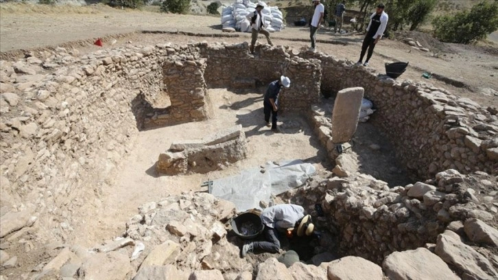 'Boncuklu Tarla'da 12 bin yıllık olduğu tahmin edilen tapınak bulundu