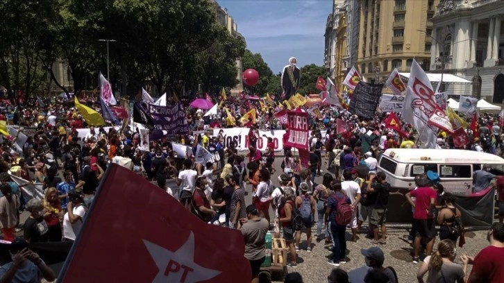 Brezilya'da Devlet Başkanı Bolsonaro karşıtı gösteriler düzenlendi