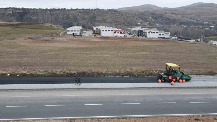 Bünyan’da asfalt çalışmaları son hız devam ediyor