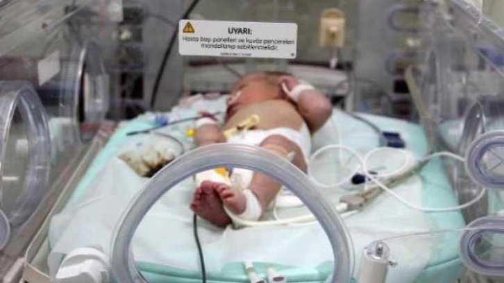 Burdur'da sokağa terk edilen bebeğin durumu kritik