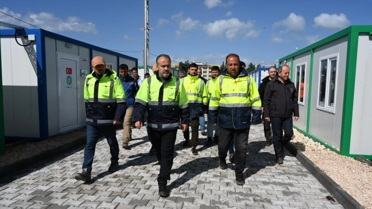 Bursa Büyükşehir Belediyesi'nin Hatay mesaisi sürüyor