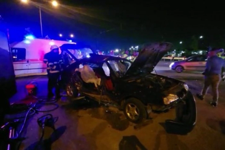 Bursa'da feci kaza: 1 ölü, 5 yaralı