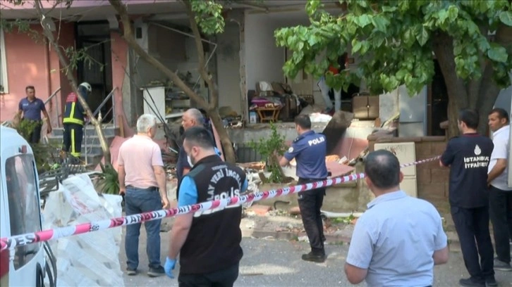 Çekmeköy'de apartmanın giriş katındaki patlamada bir kişi yaralandı