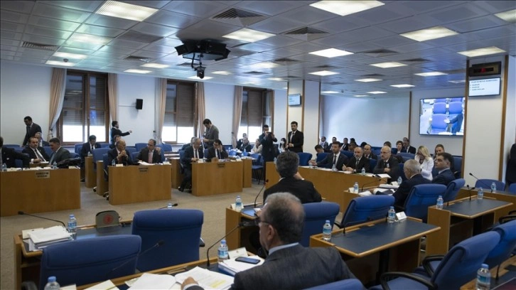 Cemevlerine y&ouml;nelik d&uuml;zenlemeleri de i&ccedil;eren teklif, TBMM Plan ve B&uuml;t&ccedil;e Komisyonunda kabul edildi