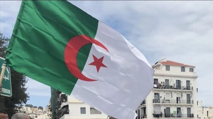 Cezayir, Rabat Büyükelçisi'ni geri çekti