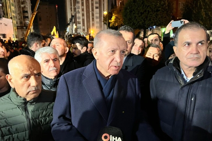 Cumhurbaşkanı Erdoğan: '1 yıl içerisinde bu konutları bitireceğiz'