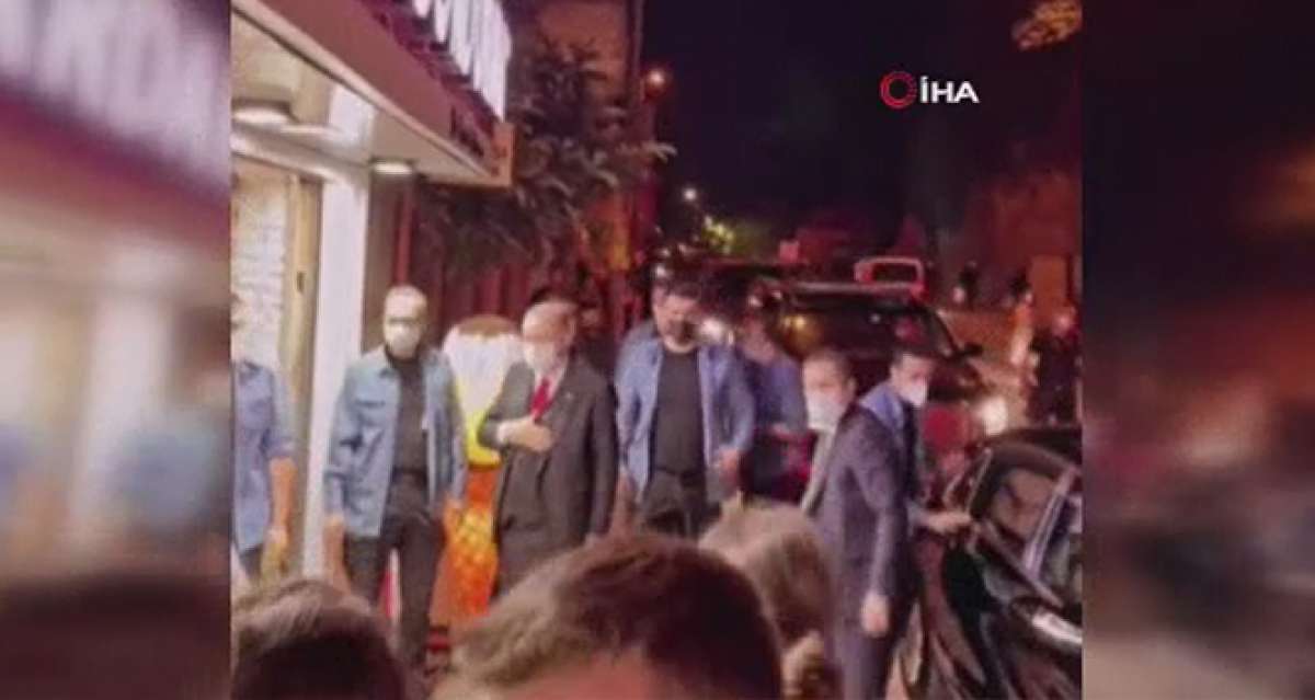 Cumhurbaşkanı Erdoğan, Beylerbeyi'nde dondurmacıya uğradı