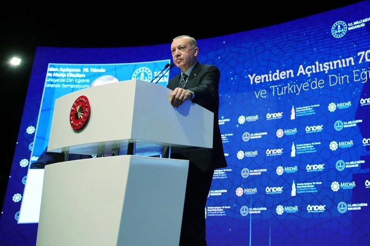 Cumhurbaşkanı Erdoğan: 'İmam hatiplerin fetret devrini biz bitirdik'