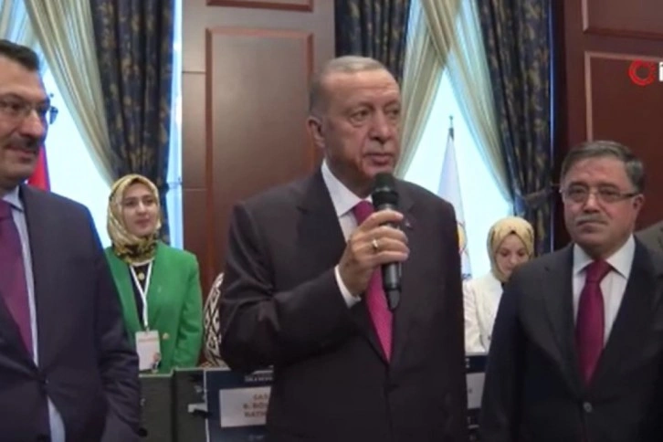 Cumhurbaşkanı Erdoğan'dan SKM çalışanlarına teşekkür ziyareti