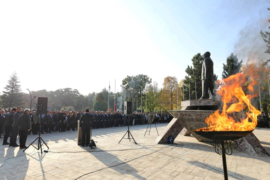 Cumhuriyetimizin kurucusu Gazi Mustafa Kemal Atatürk GAÜN’de anıldı